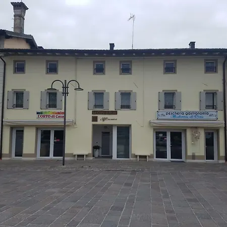 La Corte Di Rosa